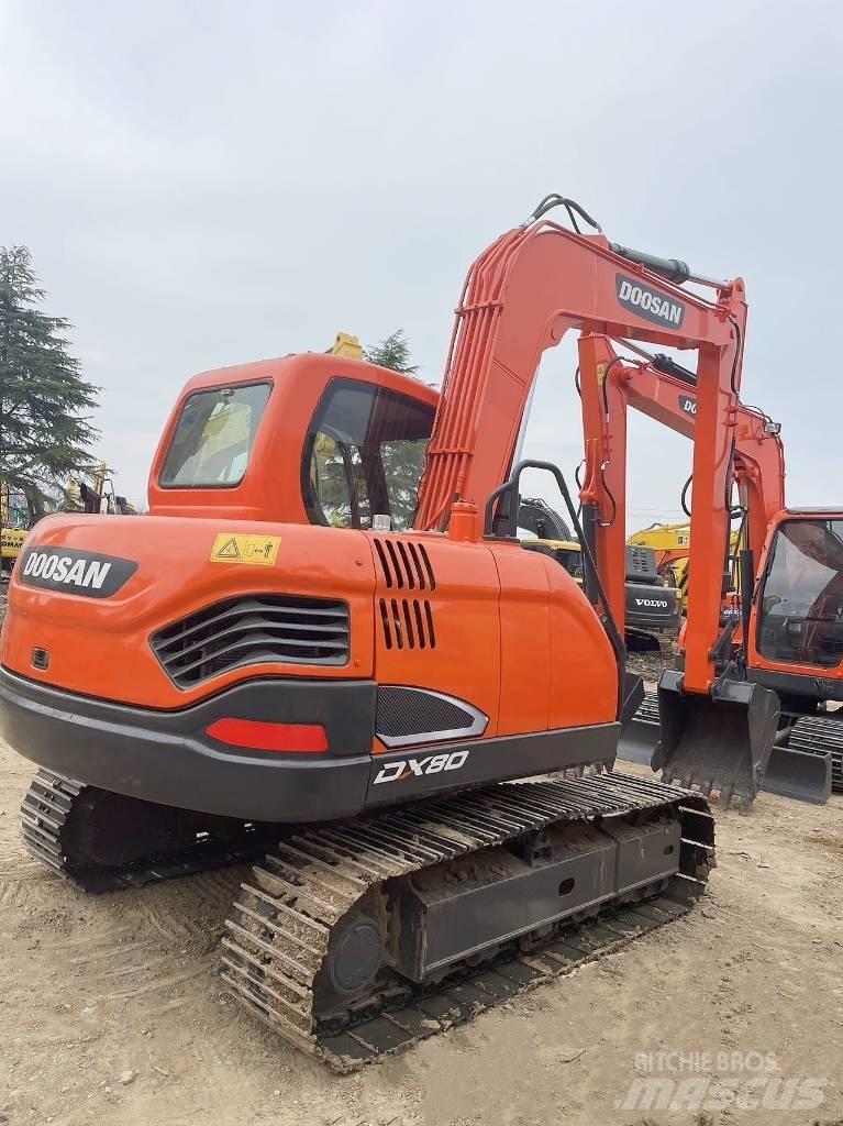 Doosan DX80 Escavadoras Midi 7t - 12t