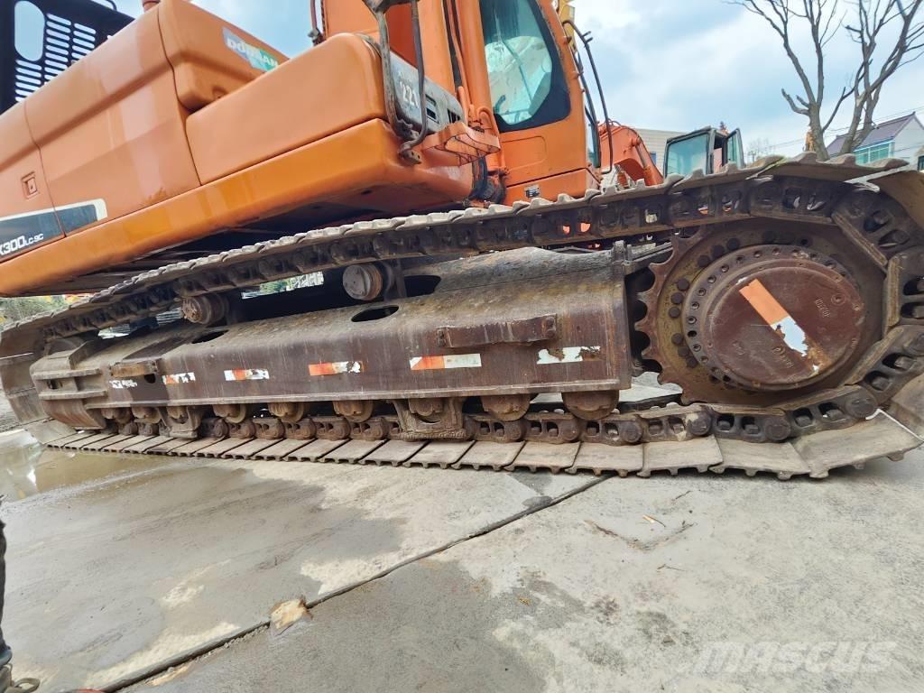 Doosan DX 300 LC Escavadeiras de esteiras
