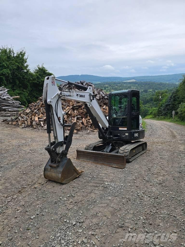Bobcat E42 Miniescavadeiras