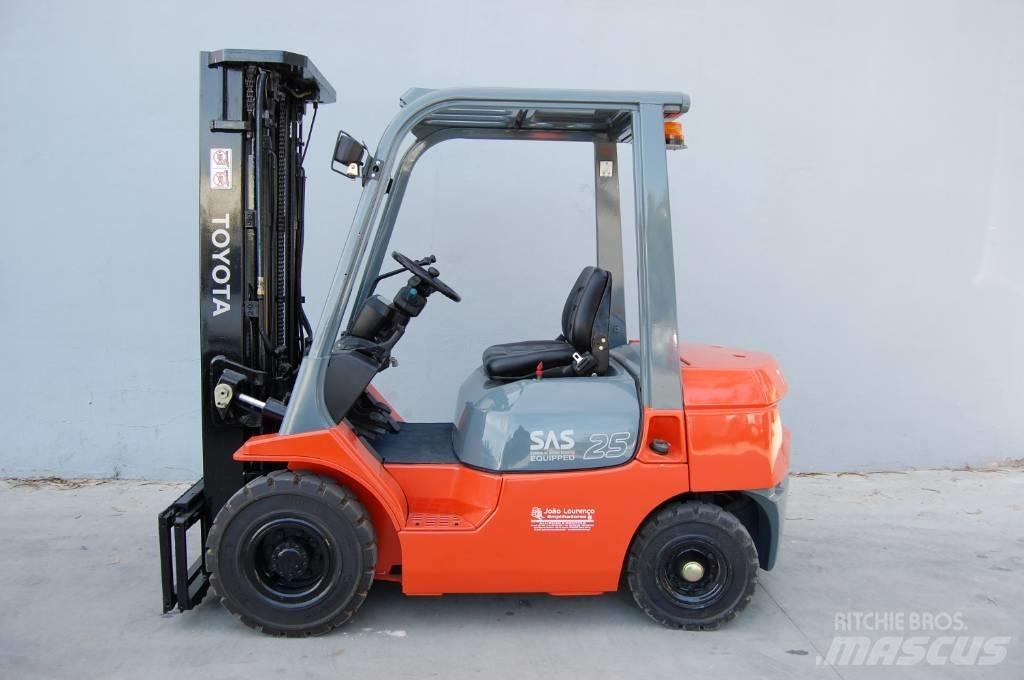 Toyota 7 FD 25 Empilhadores Diesel