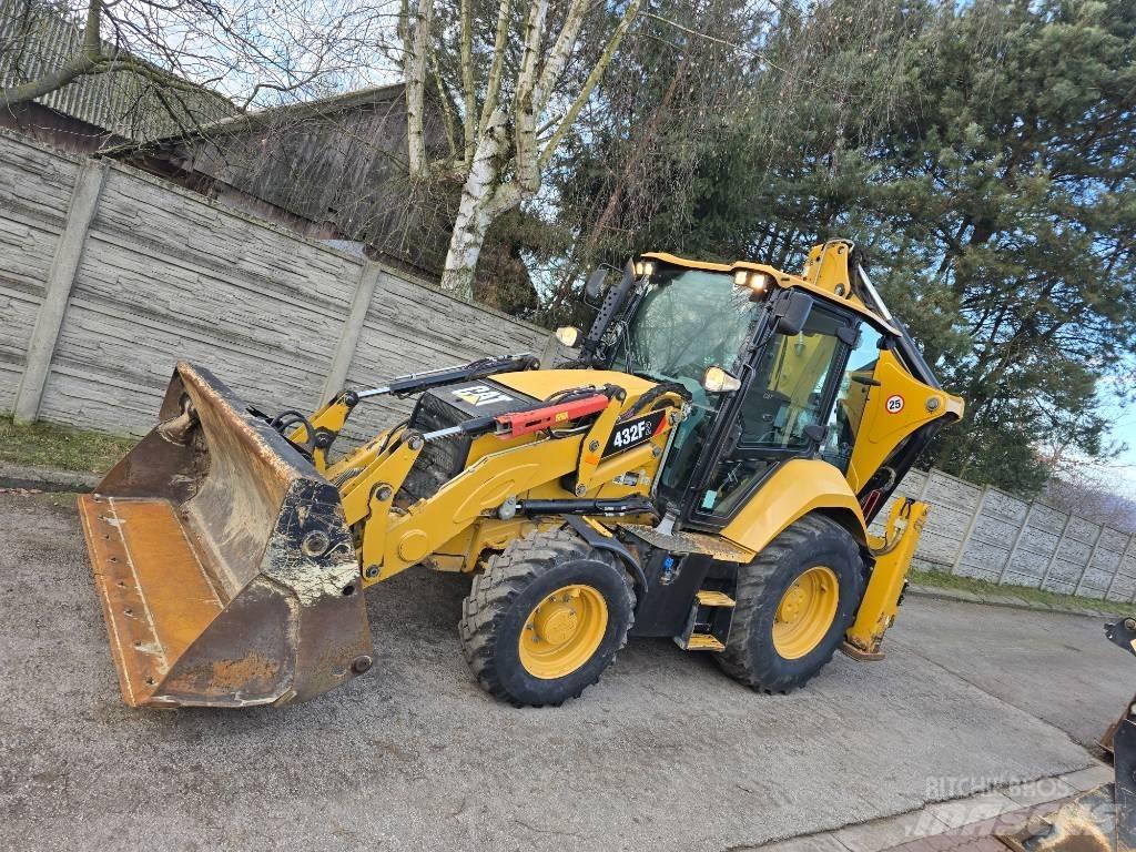 CAT 432 F Retroescavadeiras