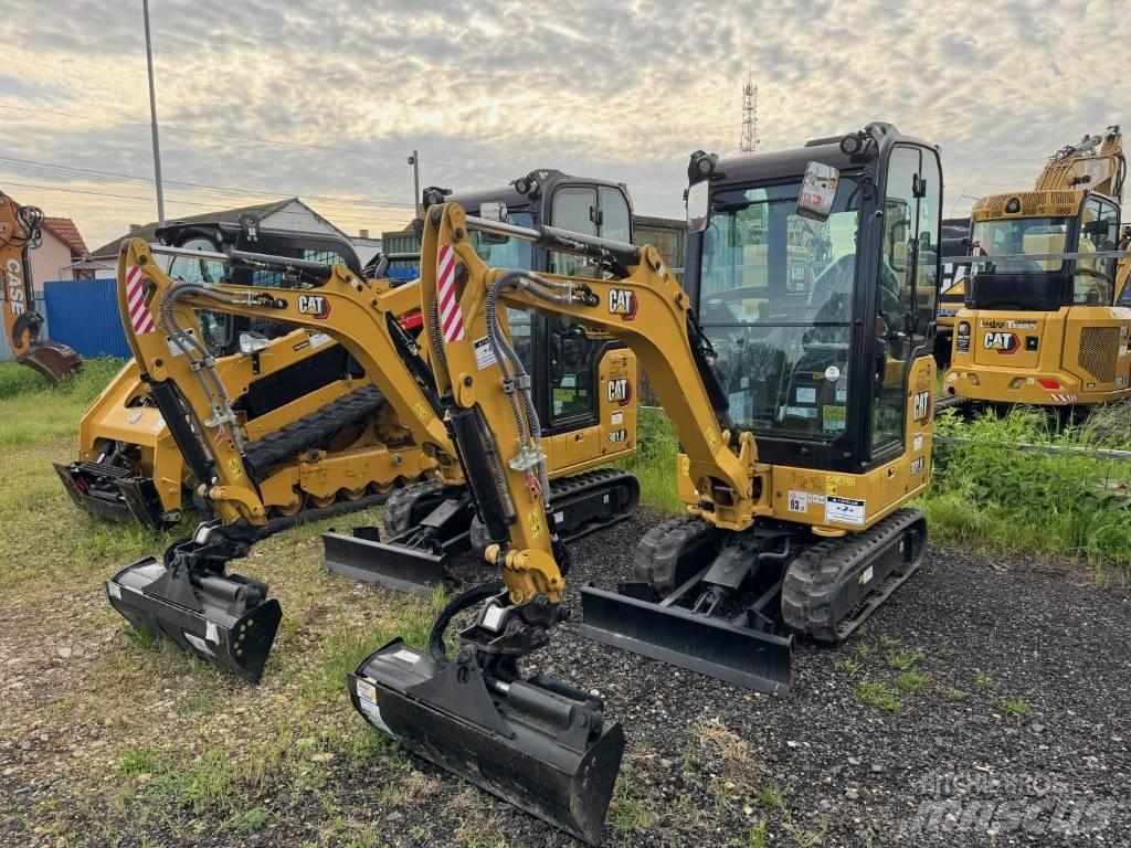 CAT 301.8 Miniescavadeiras
