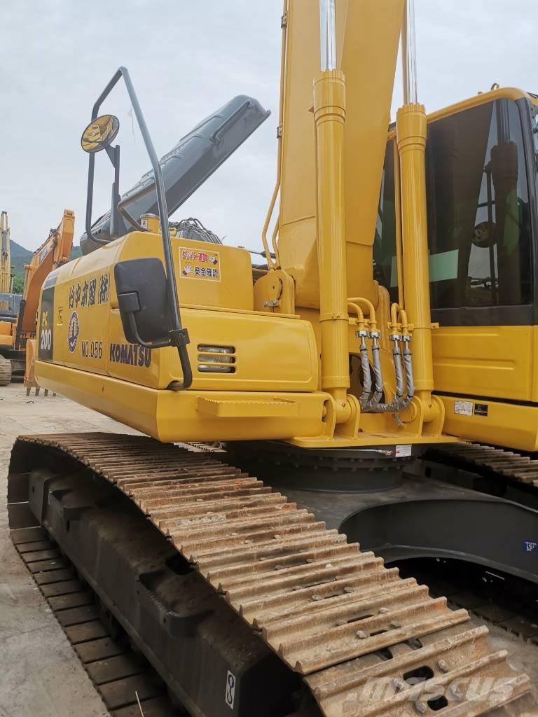 Komatsu PC 200 LC-8 Escavadeiras de esteiras