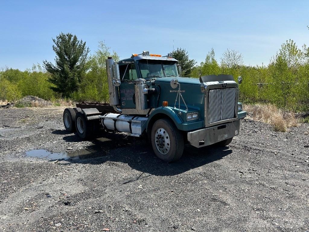 Western Star 4964FX Cavalos Mecânicos
