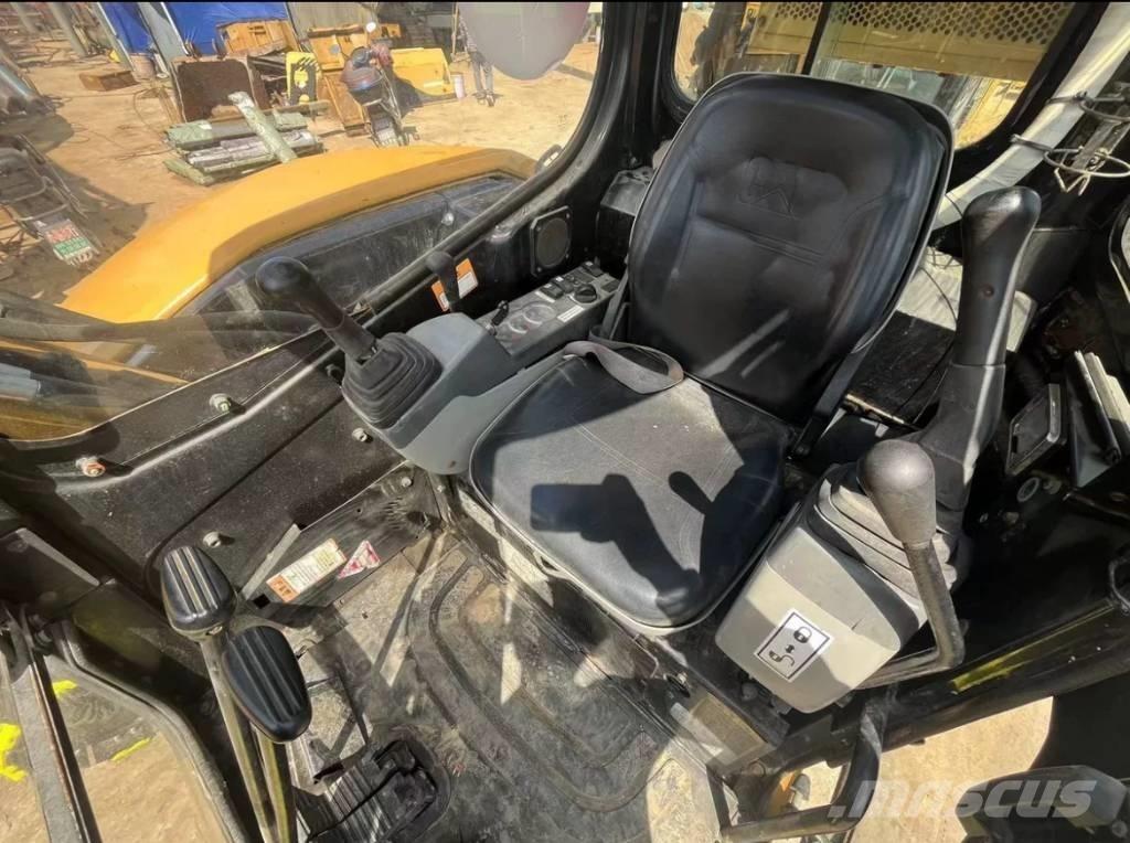 CAT 305 C CR Miniescavadeiras