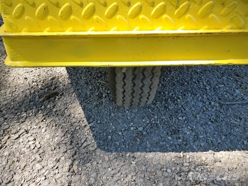 Cushman Minute Miser Tractores de reboque