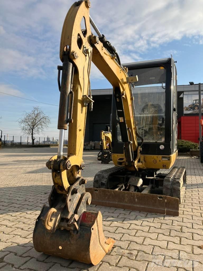 CAT 301.7 D Miniescavadeiras