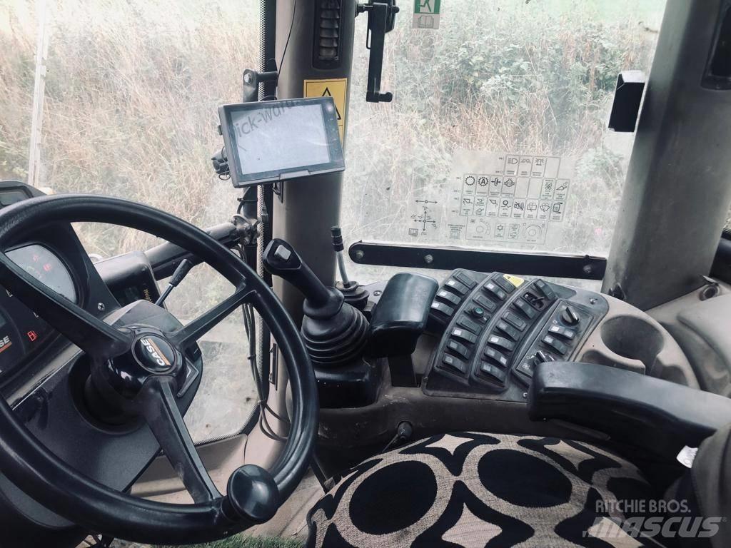 CASE 821 F Carregadeiras de rodas