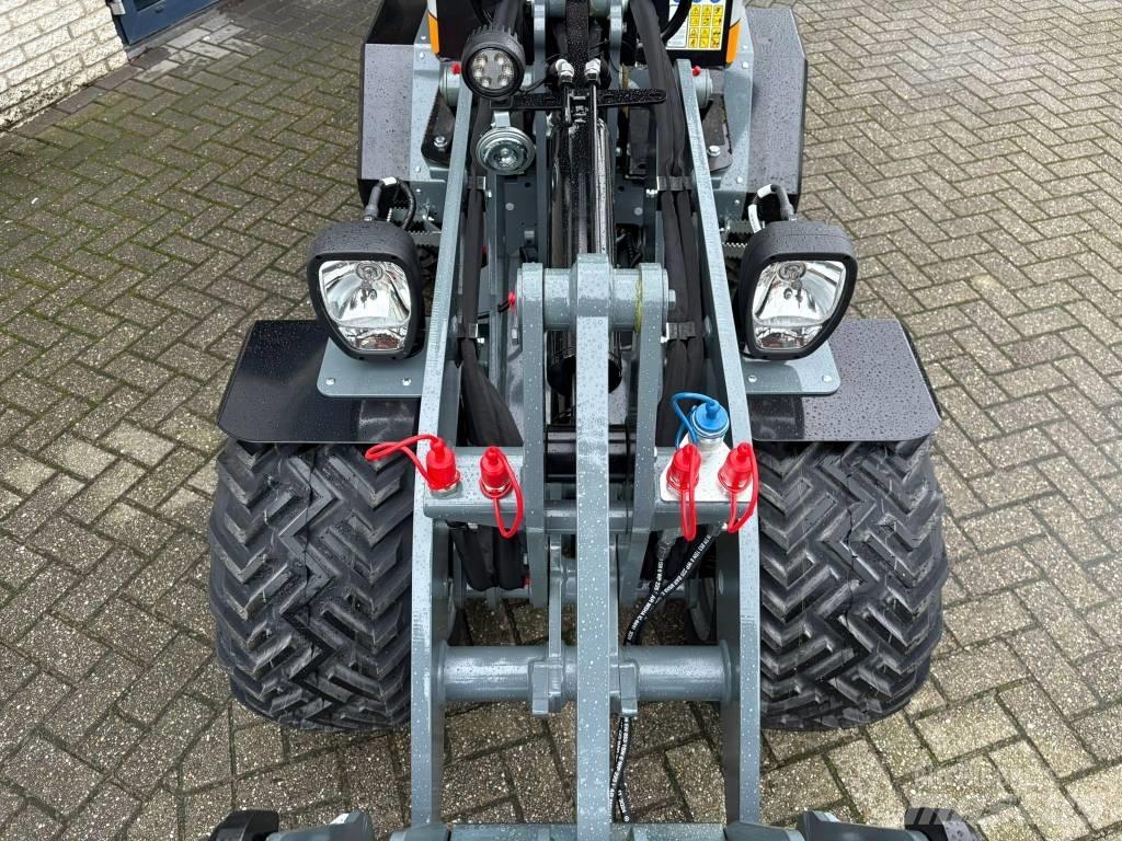 Giant G1500 Xtra Mini carregadoras