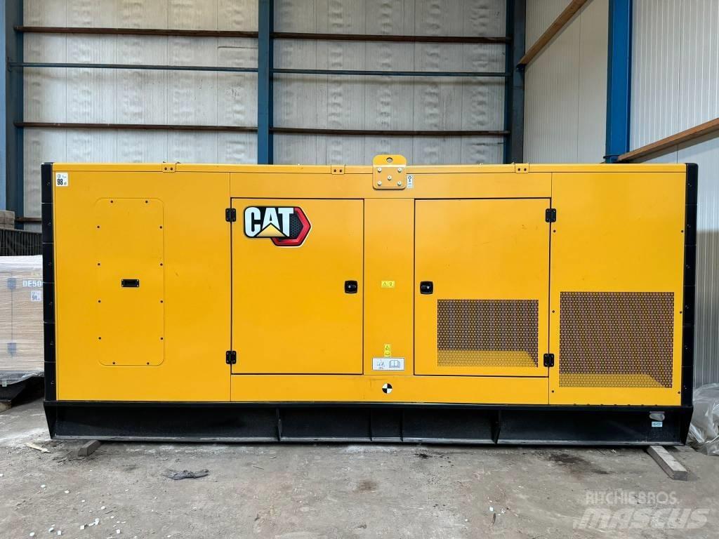 CAT C13 - DE450E0 Geradores Diesel