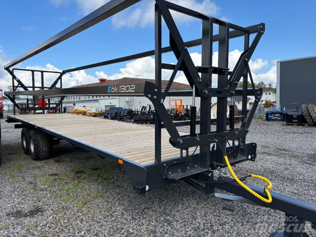 Bala BK 1302 Reboque de fardos