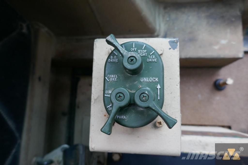 CAT 130G Ex-army Motoniveladoras