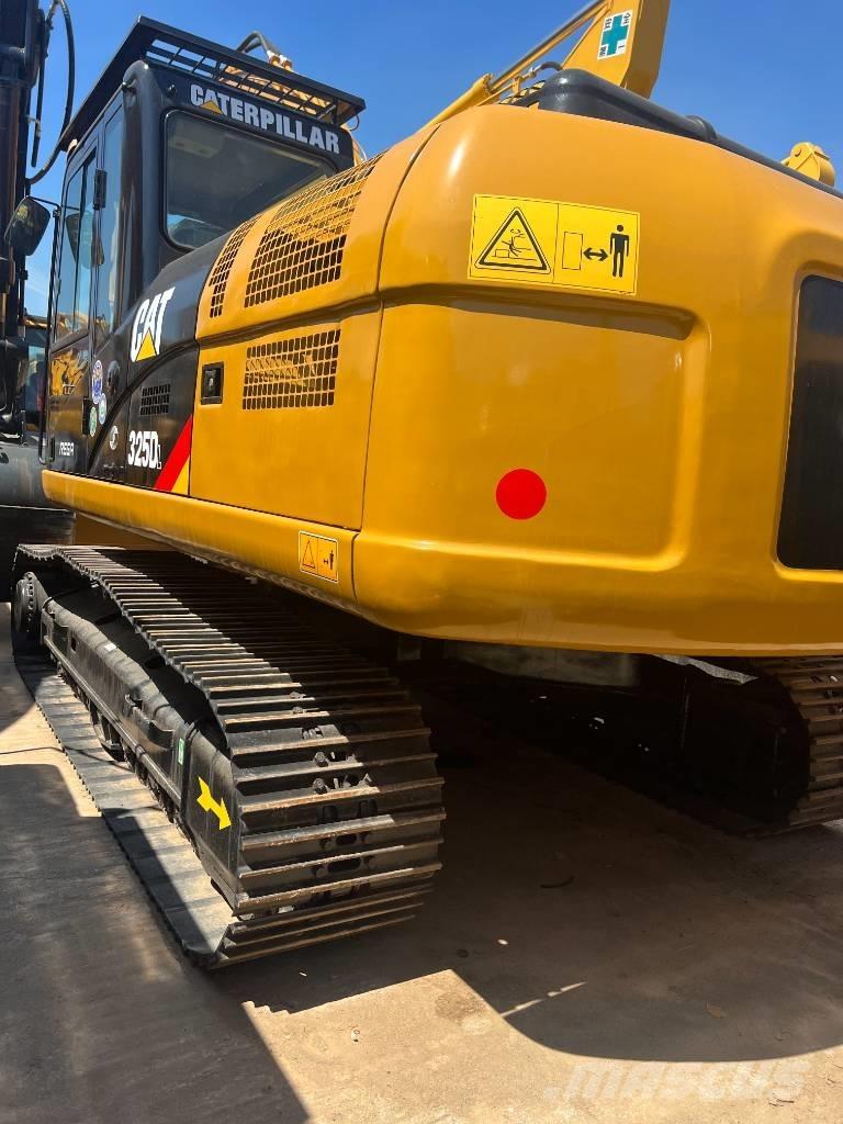 CAT 325D Escavadeiras de esteiras