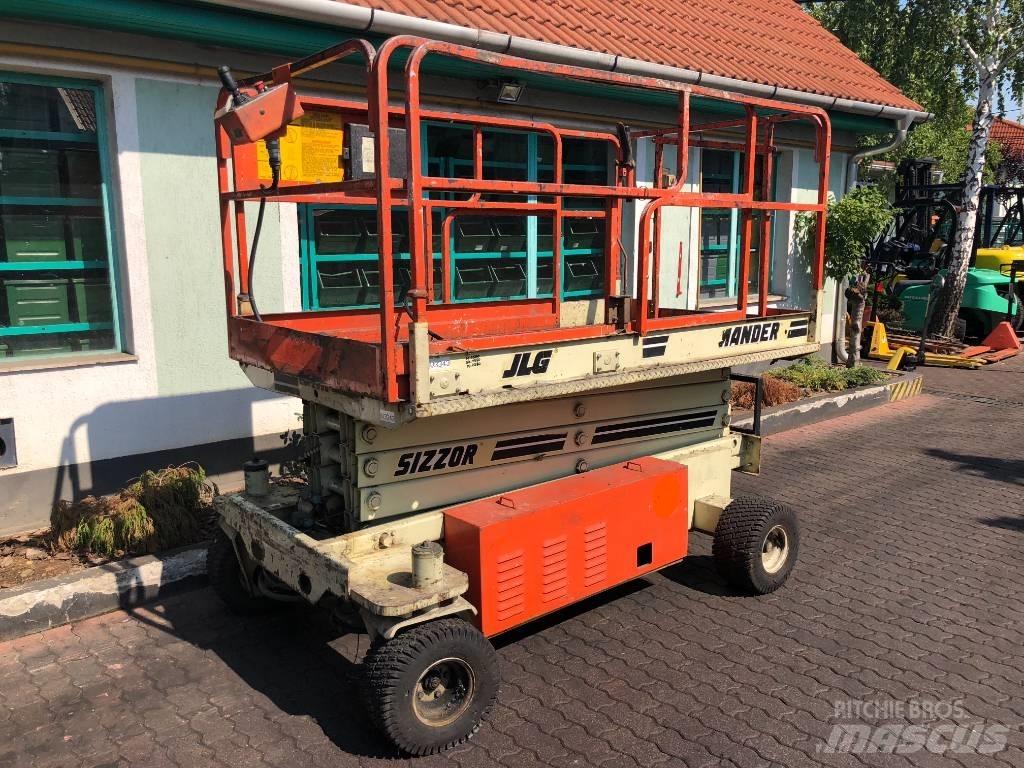JLG CM2558    V-3343 Plataformas de Mastro Vertical