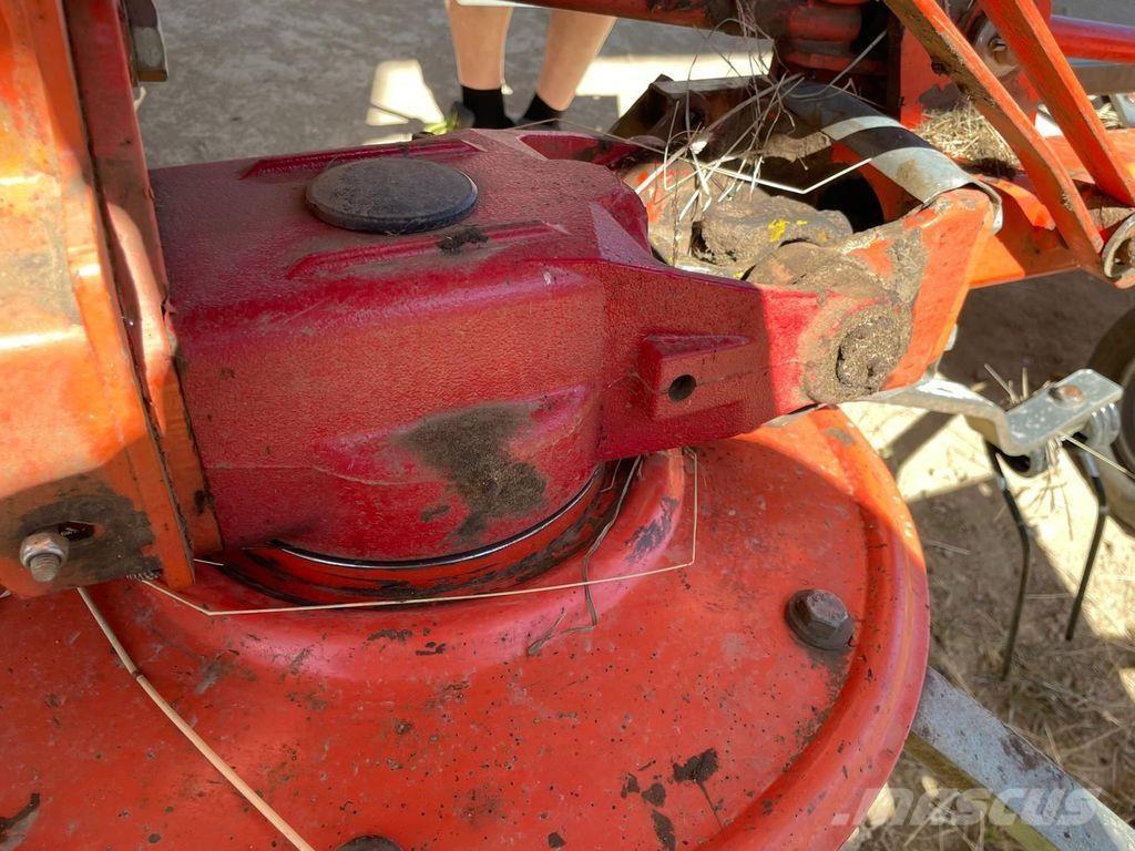 Fella TH 800 Ancinho virador