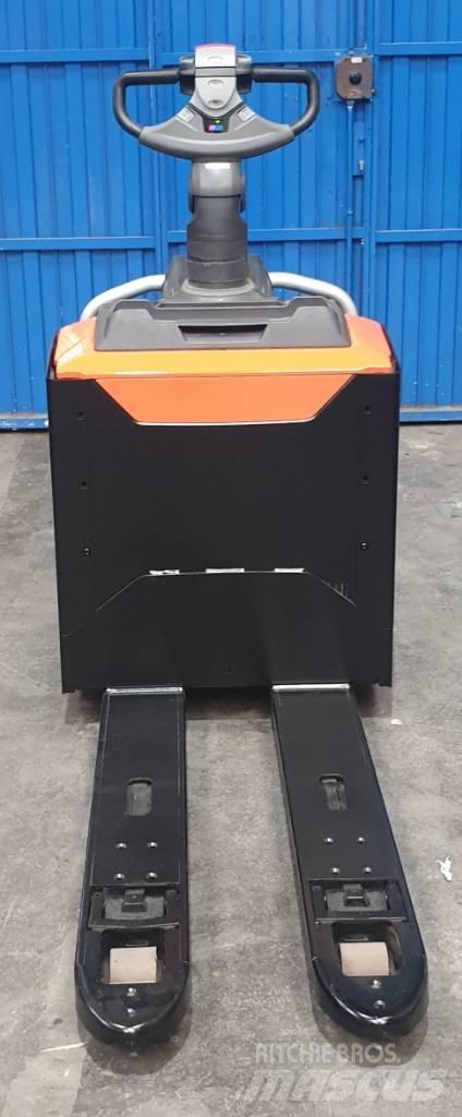 BT LPE 200 Porta-paletes com plataforma