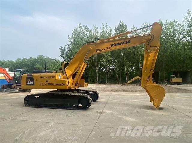 Komatsu PC 220-8 Escavadeiras de esteiras