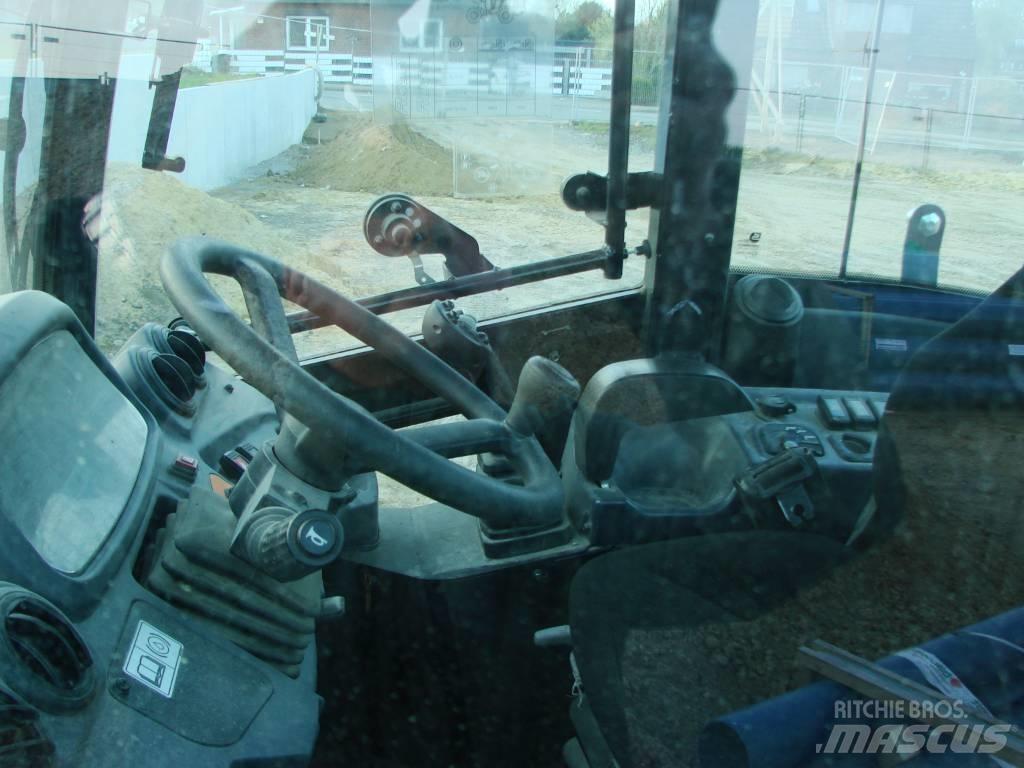 Kubota R 082 Carregadeiras de rodas