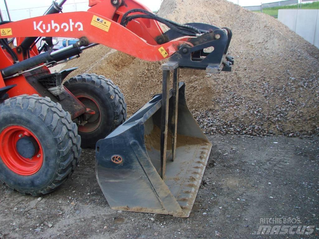 Kubota R 082 Carregadeiras de rodas