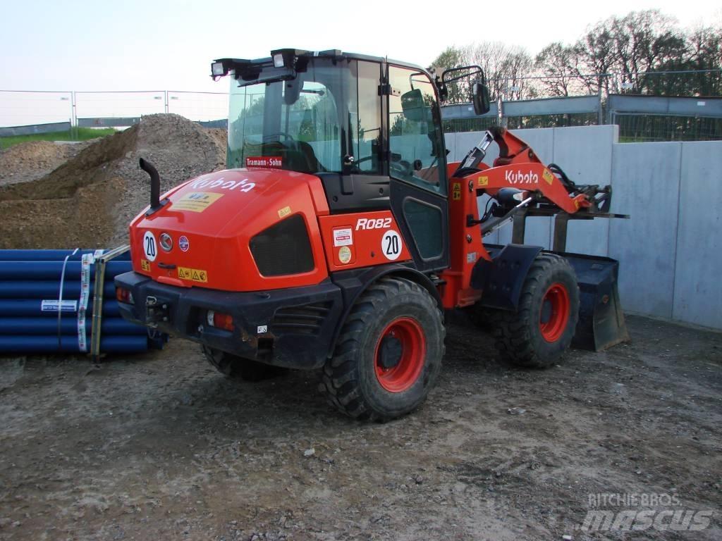 Kubota R 082 Carregadeiras de rodas