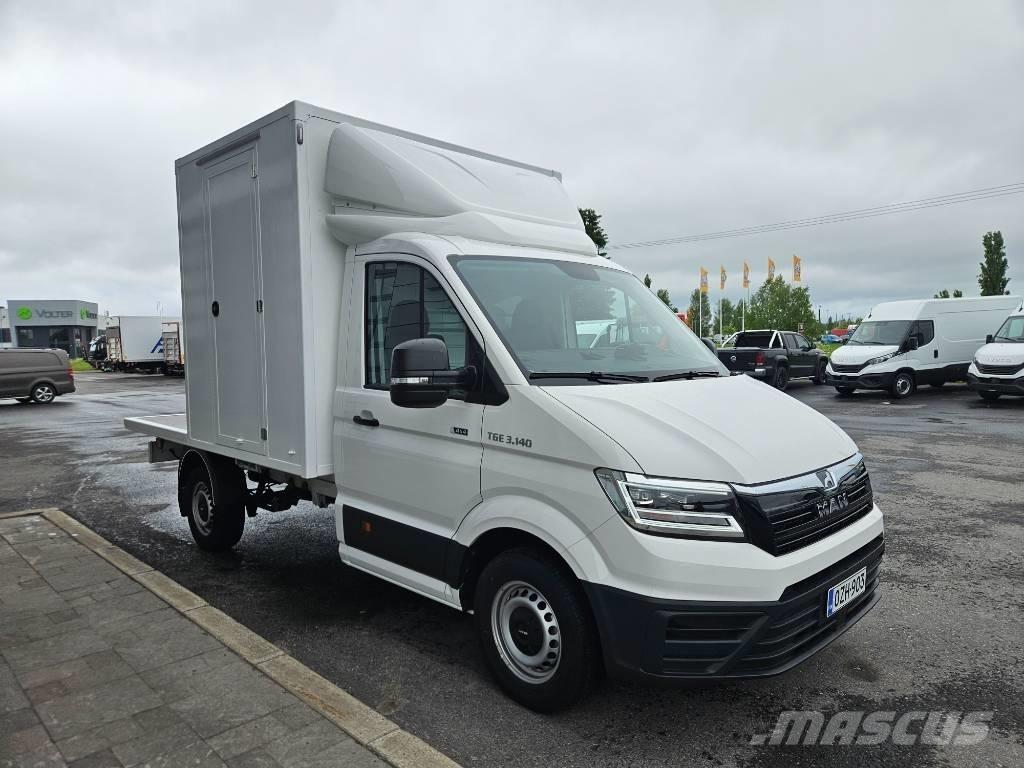 MAN TGE 3.140  4x4 Caixa fechada