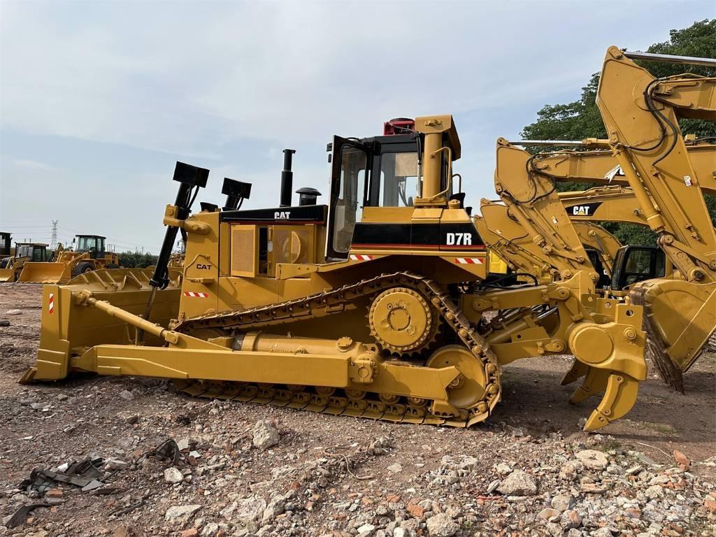 CAT D7R Dozers - Tratores rastos