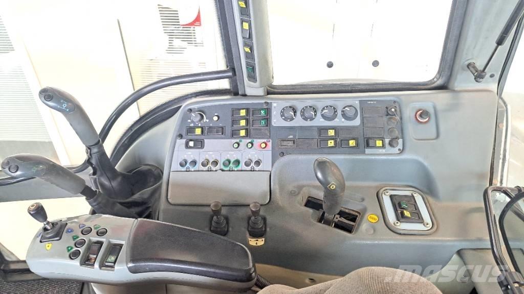 Valtra M 130 Tratores Agrícolas usados
