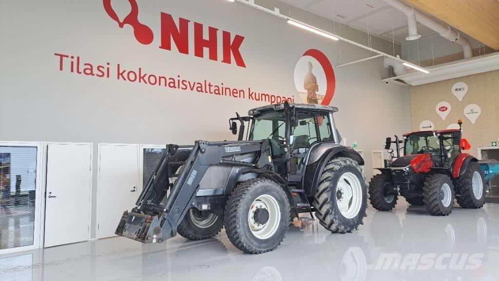 Valtra M 130 Tratores Agrícolas usados