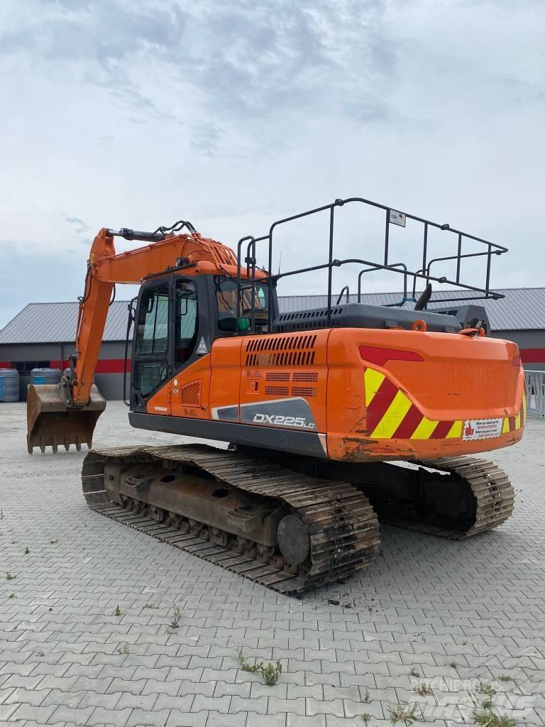 Doosan DX 225 LC Escavadeiras de esteiras