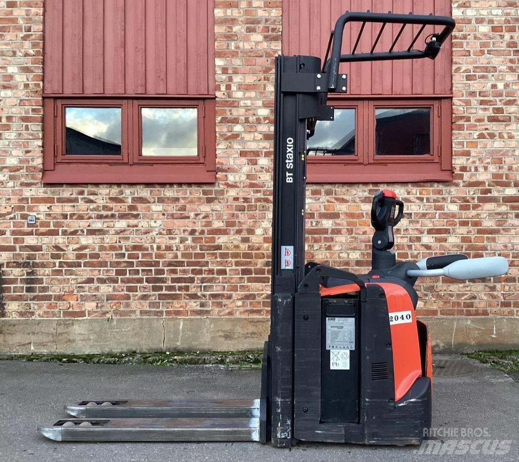 BT SPE 120 L Empilhador para operador externo