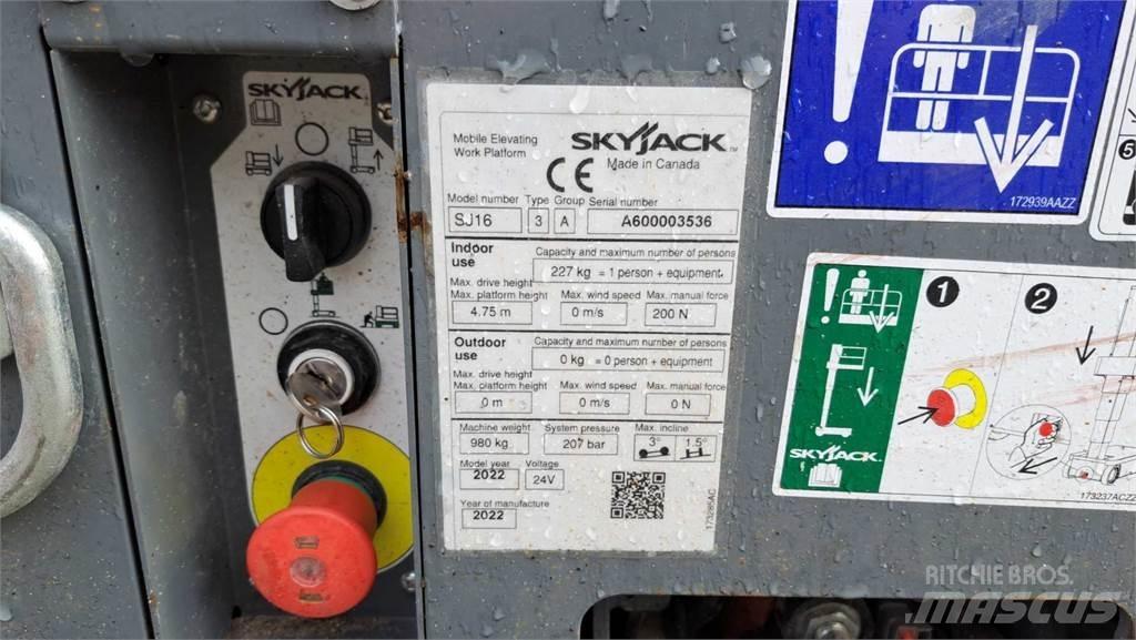 SkyJack SJ16 Outros elevadores e plataformas