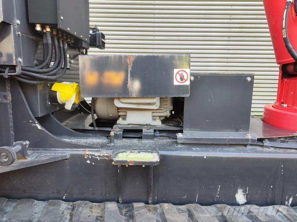 Unic URW 506 CDE Mini gruas