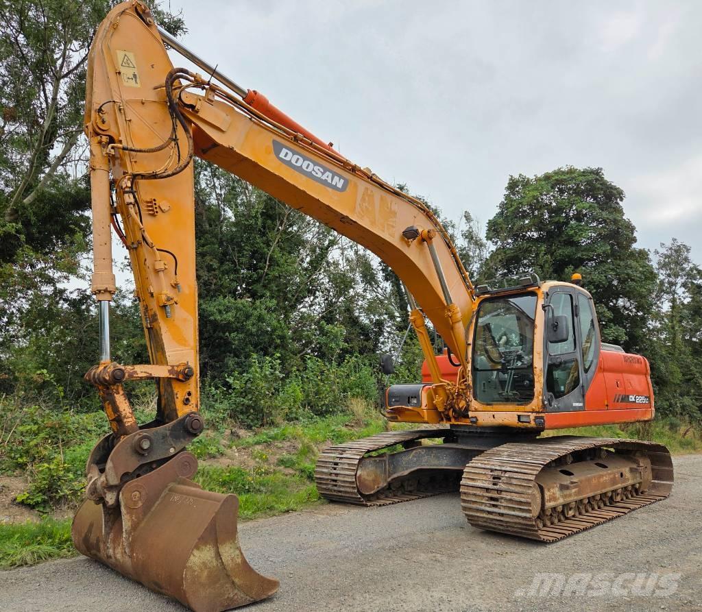 Doosan DX 225 LC Escavadeiras de esteiras