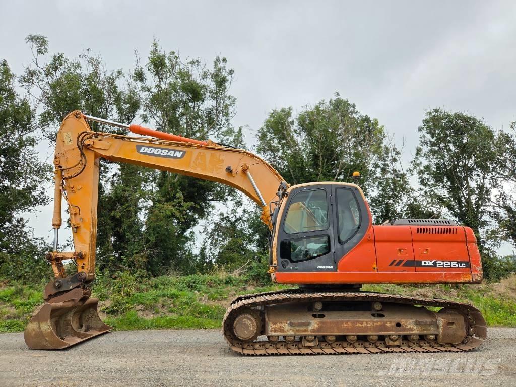 Doosan DX 225 LC Escavadeiras de esteiras