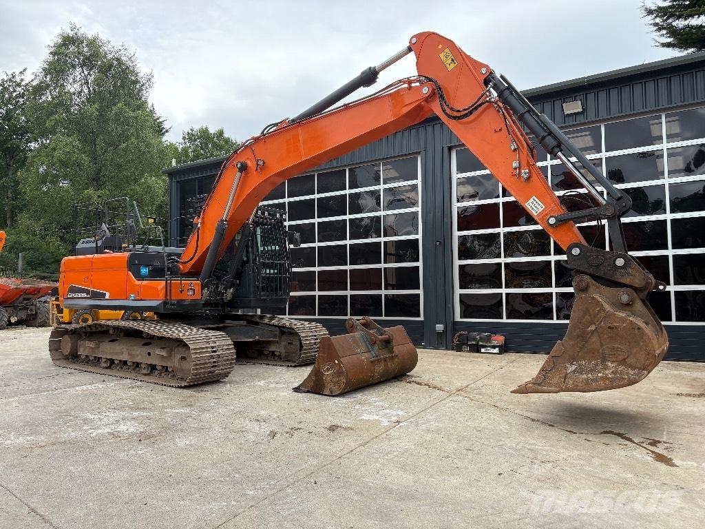 Doosan DX 225 LC-5 Escavadeiras de esteiras