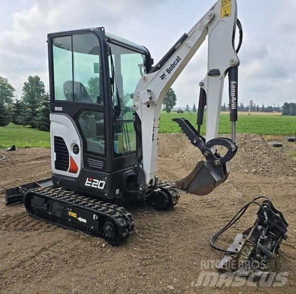 Bobcat E20 Miniescavadeiras