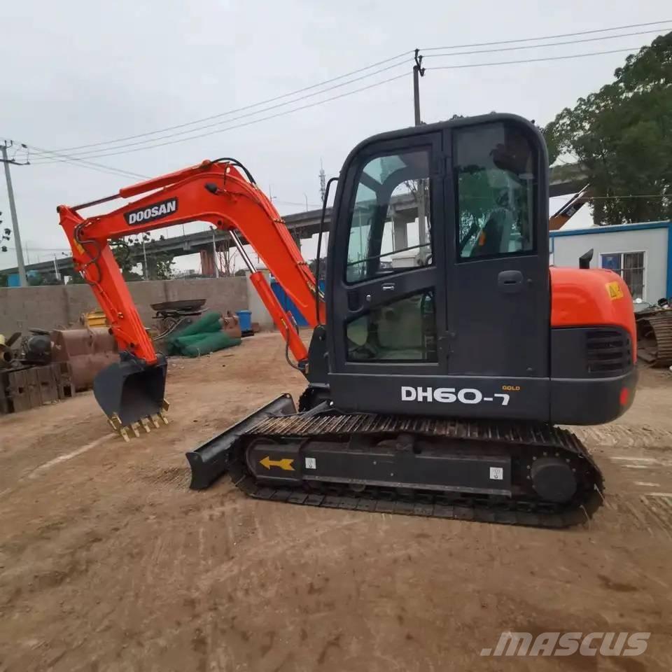 Doosan DH60-7 Miniescavadeiras