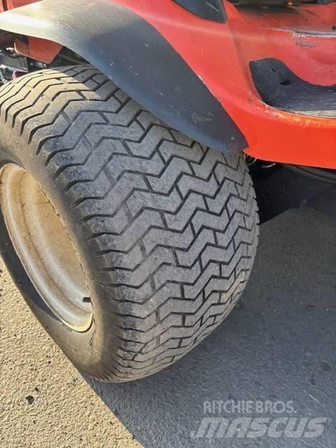 Kubota F 3090 Corta-Relvas Riders