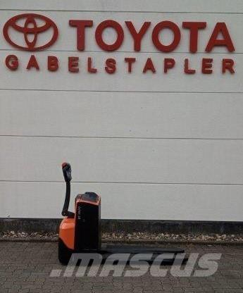 Toyota LWE 200 Empilhador para operador externo