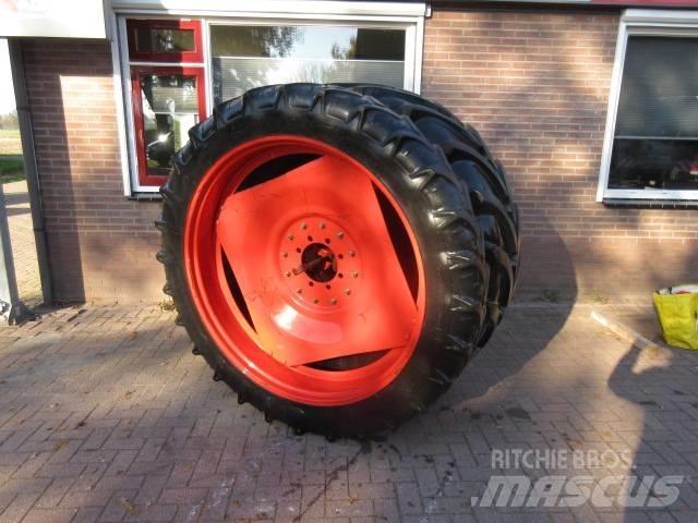 Vredestein traxion+ Pneus Agrícolas
