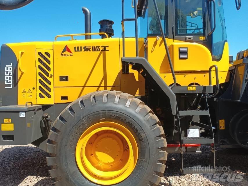 SDLG LG956F Carregadeiras de rodas