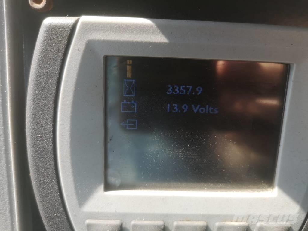 JCB 100 C Escavadoras Midi 7t - 12t