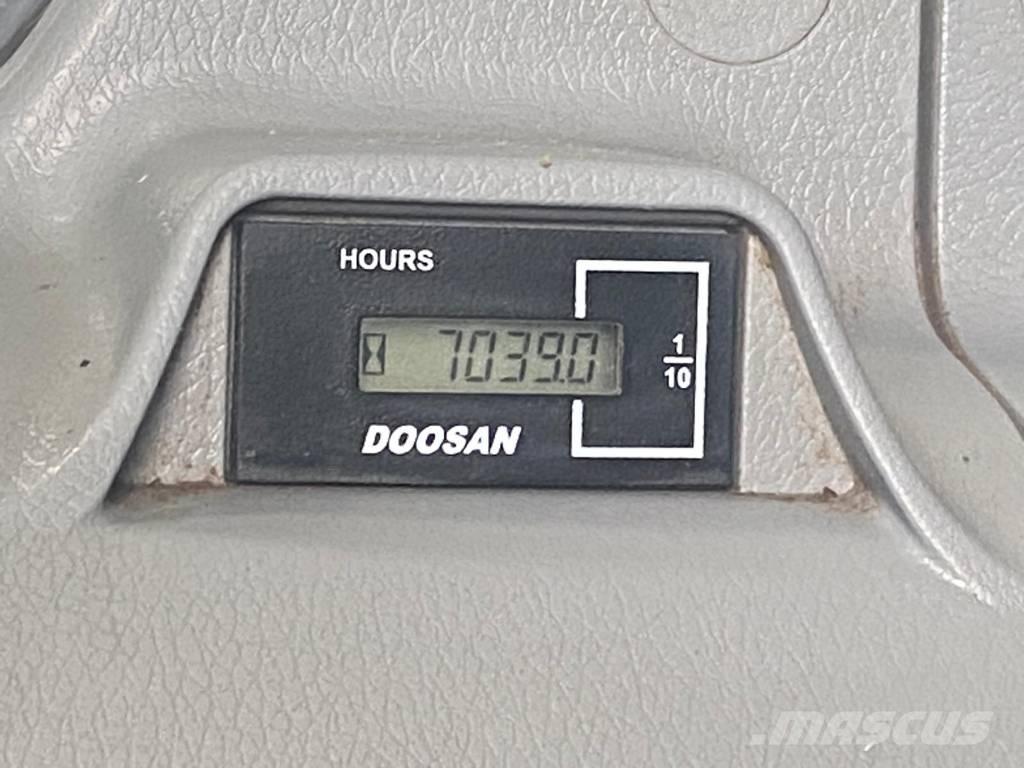 Doosan DX 300 LC-5 Escavadeiras de esteiras