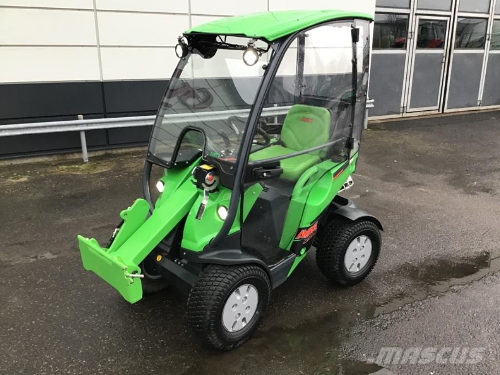 Avant 225 Máquinas utilitárias