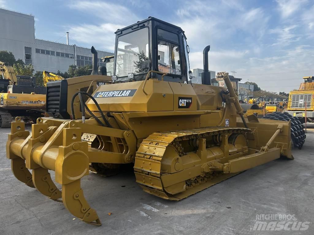 CAT D7G Dozers - Tratores rastos