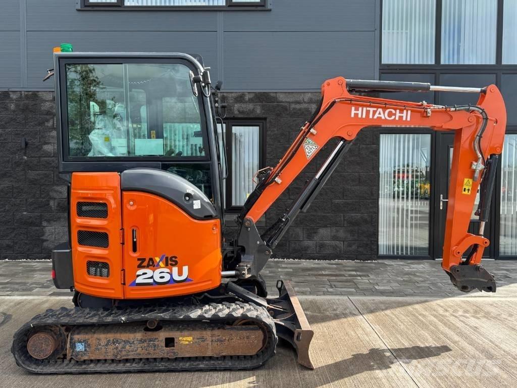 Hitachi ZX 26 U-6 Miniescavadeiras