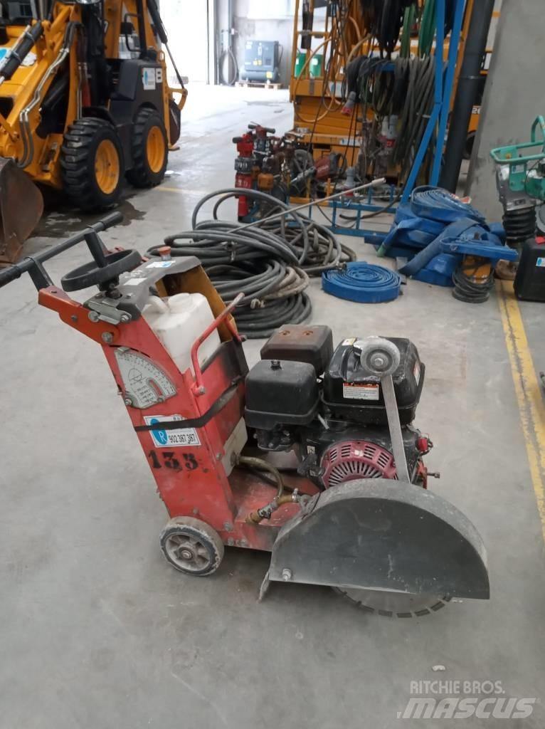 Husqvarna FS400LV Construção - Outros
