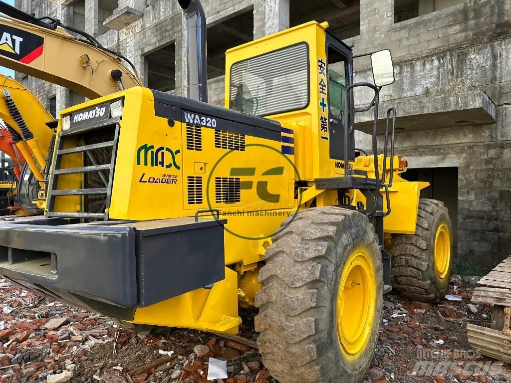 Komatsu WA 320 Carregadeiras de rodas
