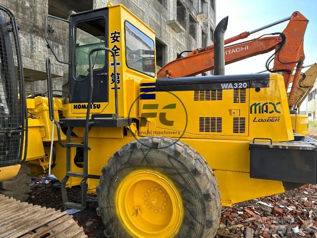 Komatsu WA 320 Carregadeiras de rodas