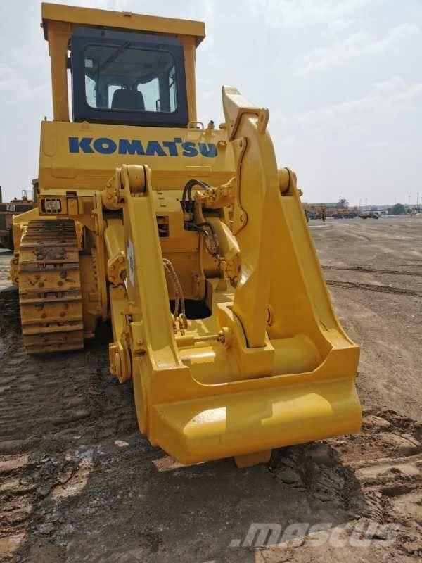 Komatsu d375a Dozers - Tratores rastos